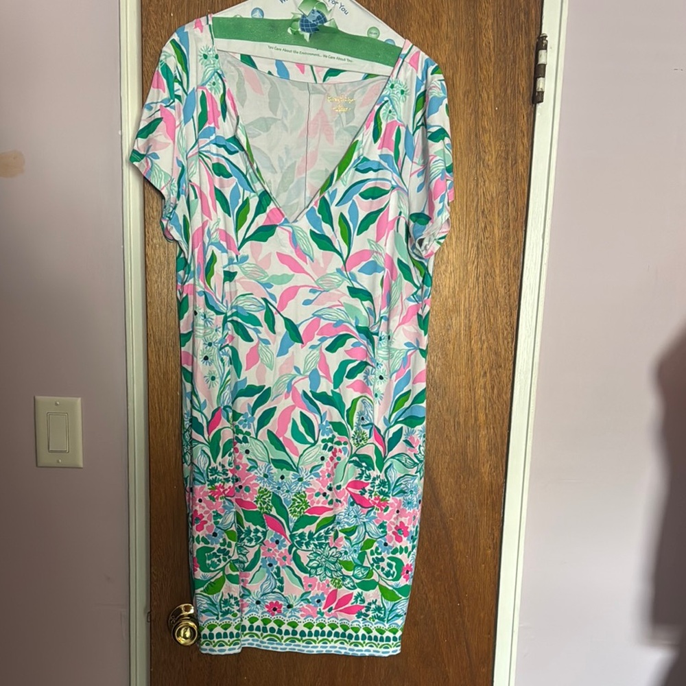 Lilly Pulitzer Floral V-Neck dress